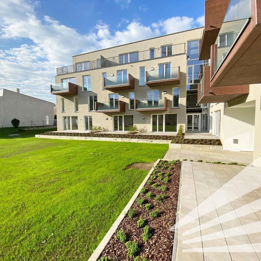 "BHome" - Tolle hofseitige 2-Zimmer Wohnung mit Balkon und Küche! - Foto 1