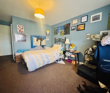 Wibsey Bank, Bradford - Photo 4