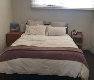 Caulfield South - Photo 5