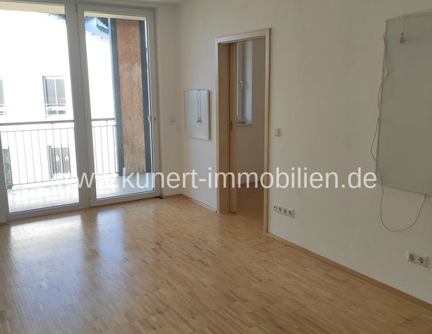 Wohnen am Wasser in Bernburg, 2-Zimmer-Wohnung mit Balkon im 1. Obergeschoß mit ... - Photo 1