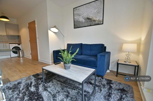1 bedroom flat to rent - Photo 1