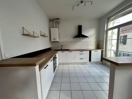 Location Appartement 3 pièces 84m² AGEN 47000 - Photo 4