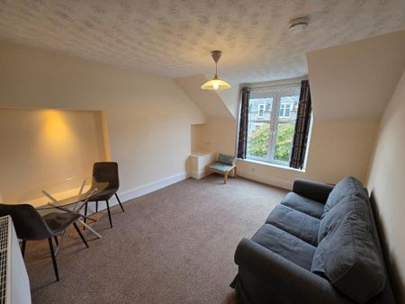 1 bedroom flat to rent - Photo 2