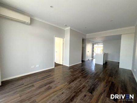 APARTMENT LIVING NEVER LOOKED BETTER! - Photo 2