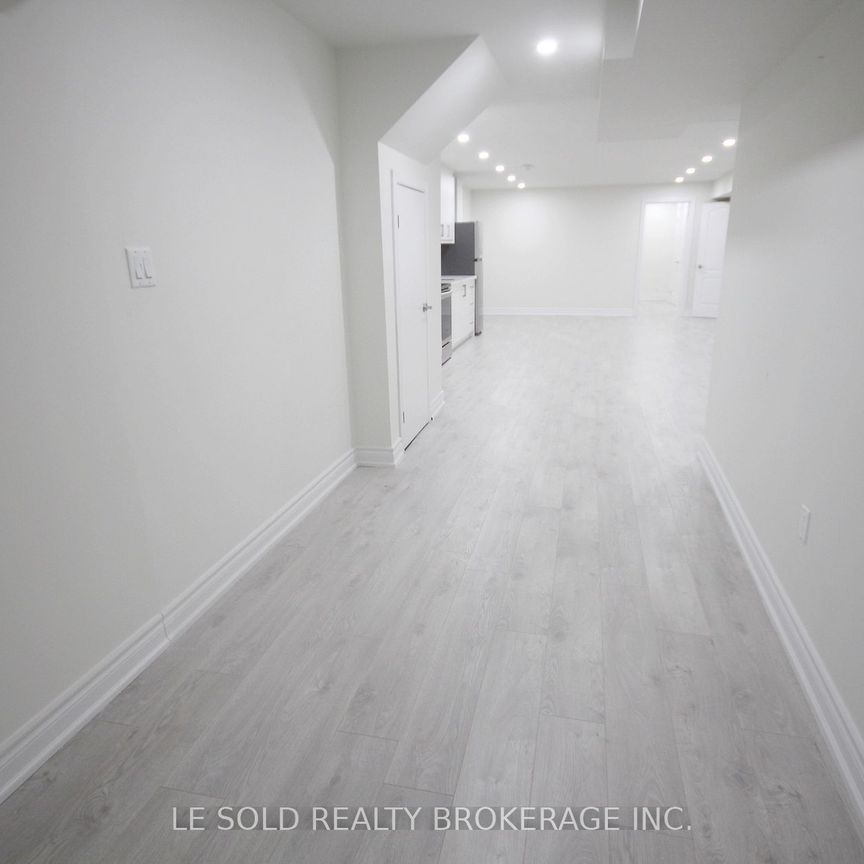 For Lease - 7 Pear Blossom Way Unit# Bsmt, East Gwillimbury, Ontario - Photo 1