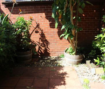 AMAZING 3 BEDROOM ART DECO - Photo 5