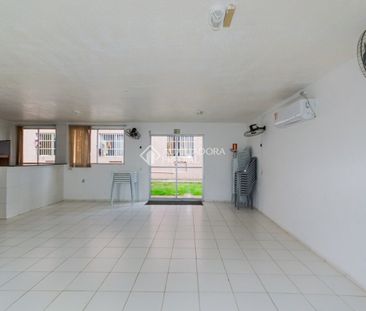 Apartamento com 2 quartos e 50m² para alugar em Mário Quintana, Por... - Photo 3
