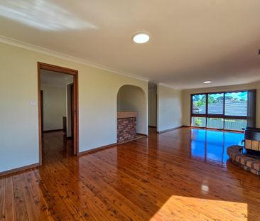 Freshly Updated Home with Space, Comfort & Ample Parking - Photo 2