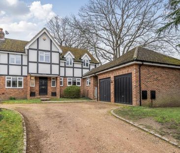 5 bedroom detached house to rent - Photo 2