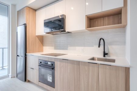 For Lease - 5 Defries Street Unit# 323, Toronto, Ontario - Photo 2