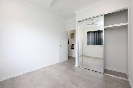 A Class Above the Rest - Fully Tiled and Air Conditioned - Many Extras - Photo 3