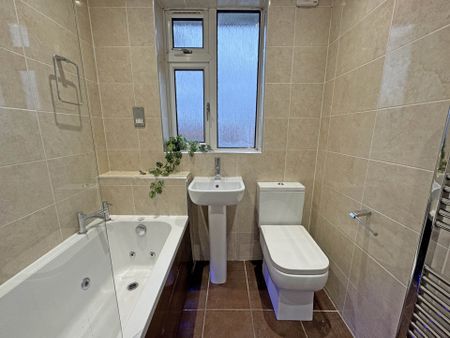 Radcliffe Street, Royton - Photo 5