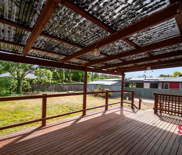 101 Walker Crescent, Narrabundah ACT 2604 - House For Rent | Domain - Photo 5