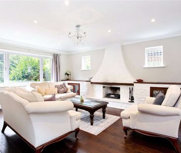 Beautiful family home in a sought after area of Virginia Water - Photo 5