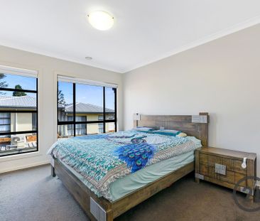 Modern Townhouse - Photo 2