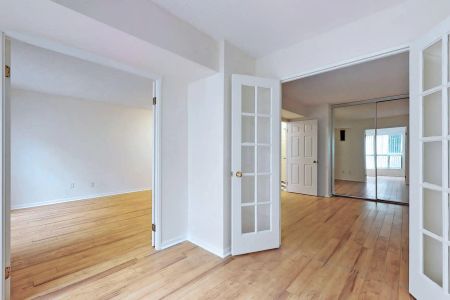 The Ellington — 708 - Photo 5