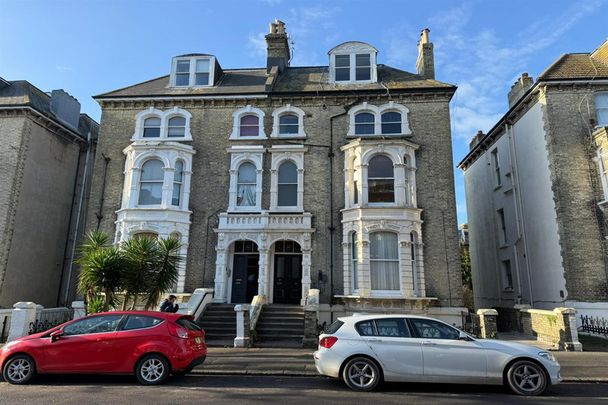 Tisbury Road, Hove - Photo 1