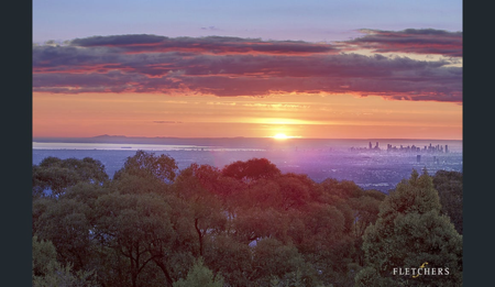 1940s Mansion with Magnificent Views & Sunsets - Photo 2