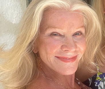 Willoughby East - Photo 3