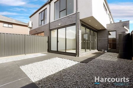Modern 3-Bedroom Home with Stylish Features in Thomastown - Photo 3