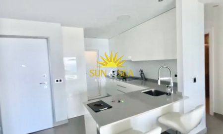 2 BEDROOM APARTMENT WITH SEA VIEWS - BENIDORM - Photo 5