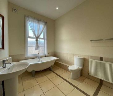 St Nicholas Street, Scarborough, YO11 - Photo 4