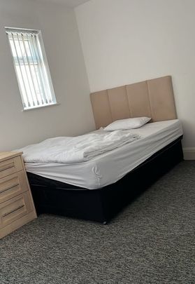 42 Leysdown Road SE93NB - Photo 1