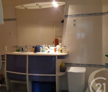 Location Appartement 4 pièces 90m² CHERBOURG-EN-COTENTIN 50100 - Photo 5