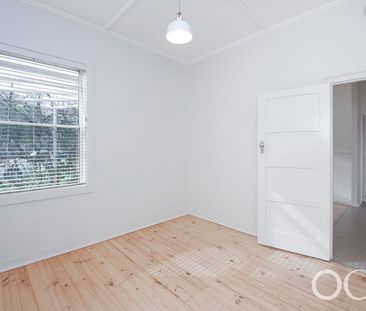 Open the Door To Light-Filled Living - Photo 4