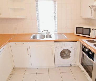 1 bedroom flat to rent - Photo 6