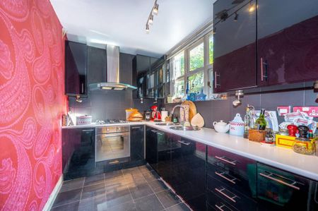 2 bedroom maisonette to rent - Photo 5