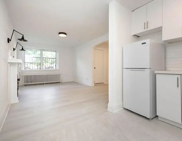 15 Hubbard Blvd. Suite 4 | 15 Hubbard Blvd. Suite, Toronto - Photo 1