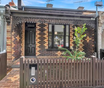 Freshly Renovated 3-Bedroom Home with Flexible Living & Light-Fille... - Photo 6