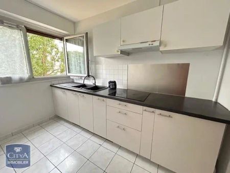Appartement à louer 4 pièces 105.61m² - Photo 3