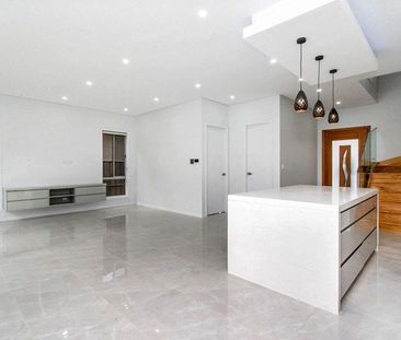 NEAR NEW LUXURY HOME ! - Photo 1