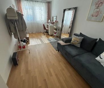 Charmante 3-Zimmer-DG-Wohnung mit 2 Balkonen und Terrasse - Foto 3