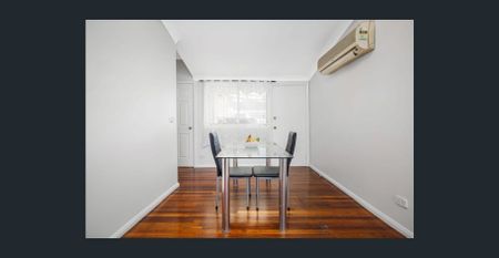 Modern Family Home! - Photo 4