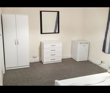 Room in a Shared House, Norfolk Road, B23 - Photo 2