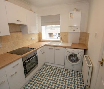 2 bedroom flat to rent - Photo 6