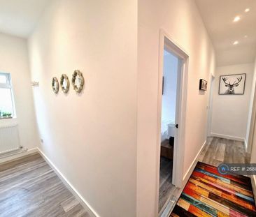 2 bedroom maisonette to rent - Photo 4