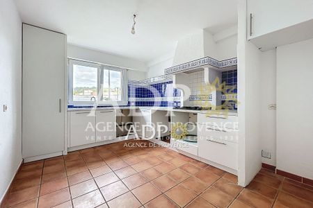 Location Appartement 2 pièces 48m² LE CANNET 06110 - Photo 3