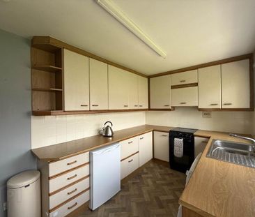 6 Ashley Avenue, Armagh, BT60 1HD - Photo 6