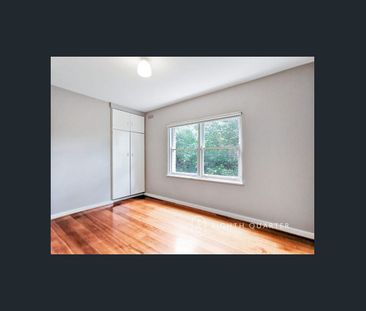 Renovated Beautiful Unit in A Sought-After and Central Location - Photo 4