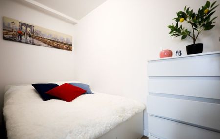 Przestronne mieszkanie blisko Obc i Alchemii - Photo 2