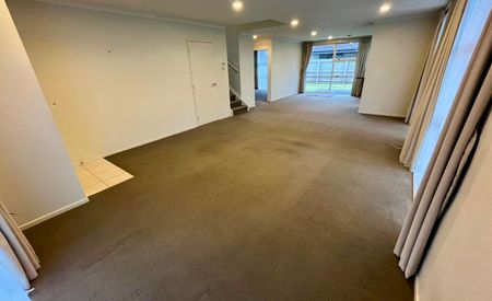 Takanini, Zabeel Crescent - Photo 2