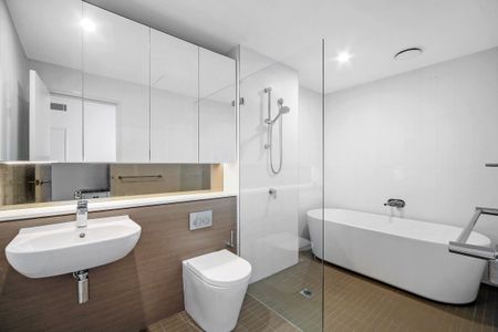 Loved by the Owner – Spacious, Quiet & Comfortable - Photo 3