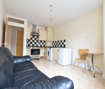 1 Bed Flat, T L House, LU1 - Photo 3