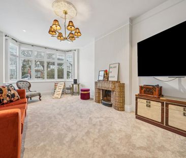 4 bedroom semi-detached house to rent - Photo 3