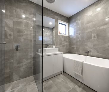 4/9 Elizabeth Street, Oakleigh East VIC 3166 - Townhouse For Rent |... - Photo 6