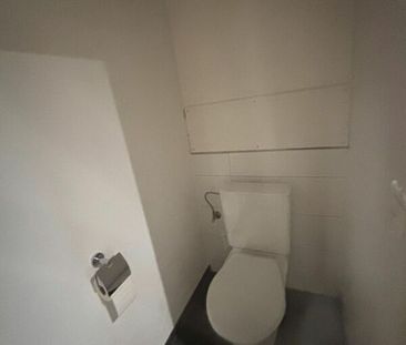 Beautiful renovated 2.5 room apartment on the 1st floor on the Plac... - Photo 4